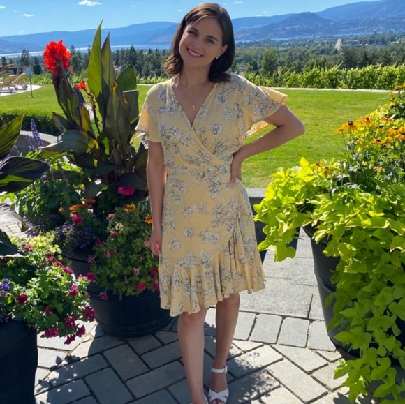 Meet your Posher, Sarah - Picture 1 of 1